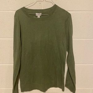 Womens Long Sleeve Sweater. NEW with tags